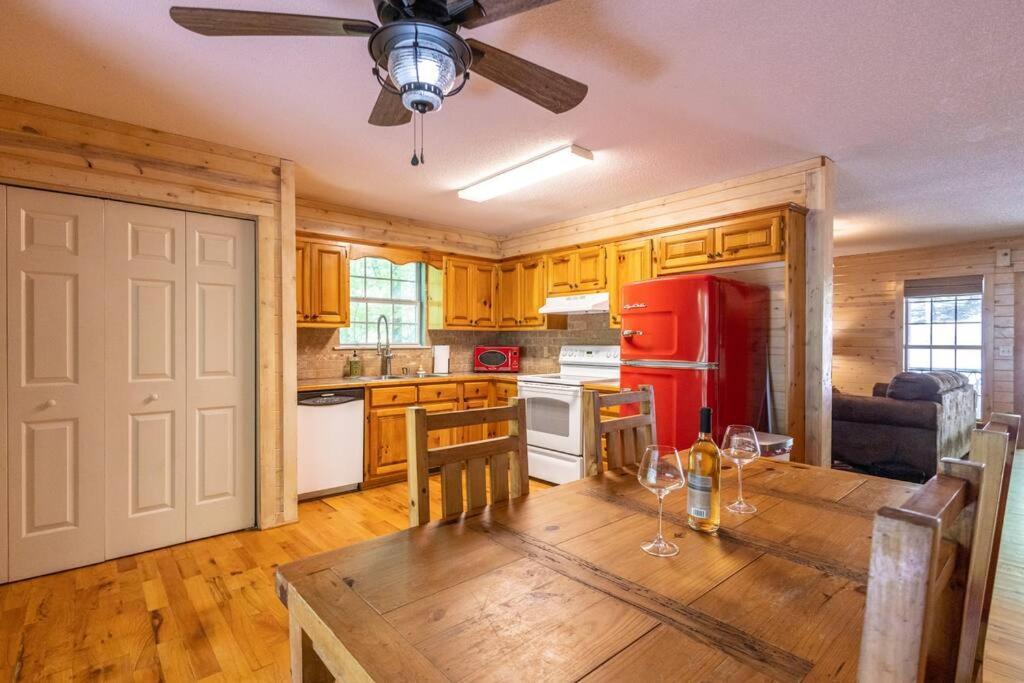 Pet Friendly Luxury Cabin Near Helen With Fire Pit Cleveland Exteriér fotografie